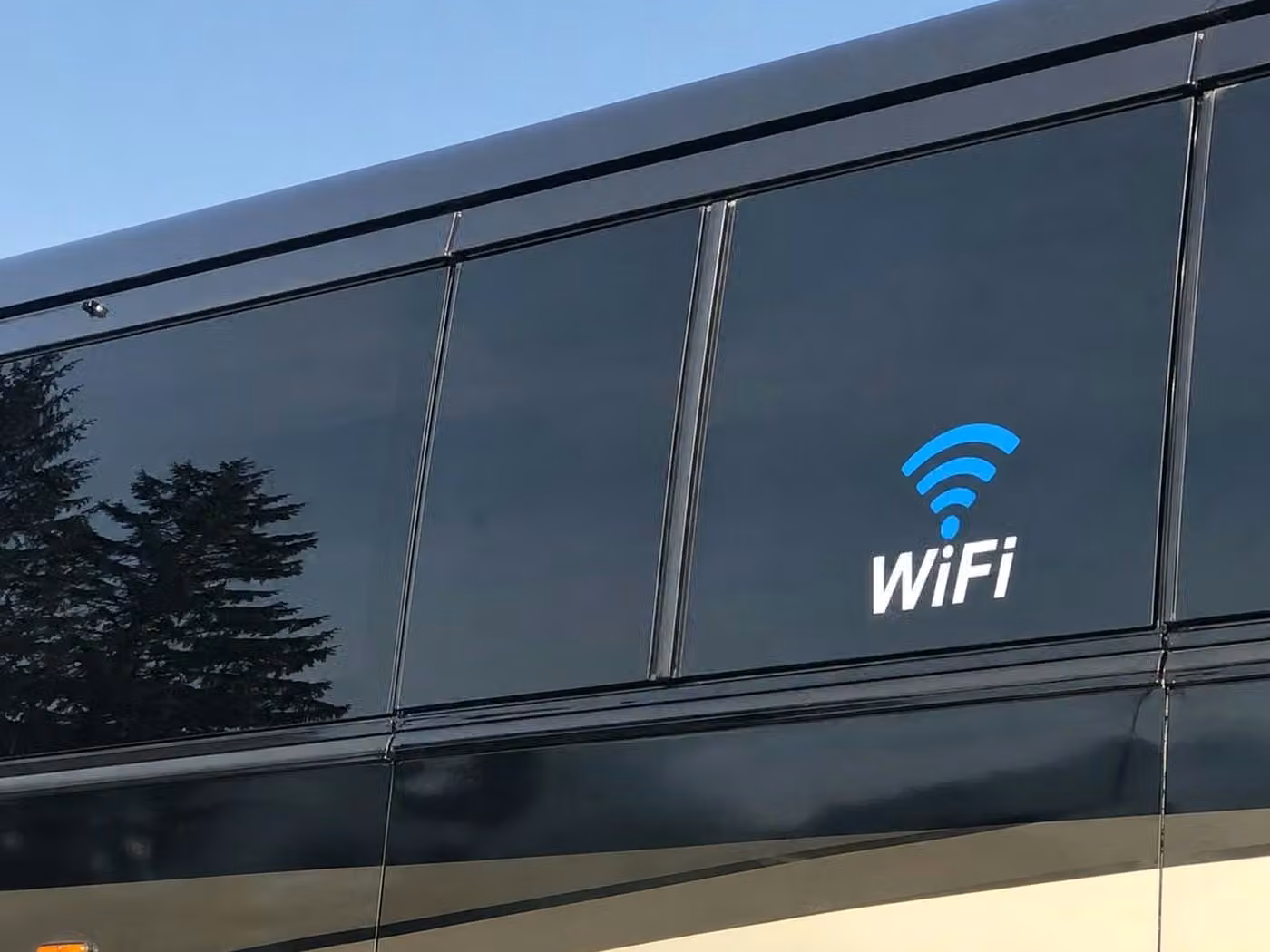 parkland 15 passenger minibus wifi