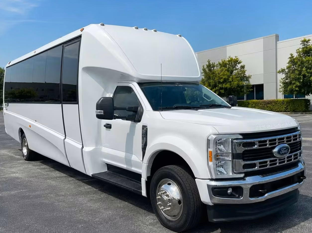parkland 25 passenger minibus rental
