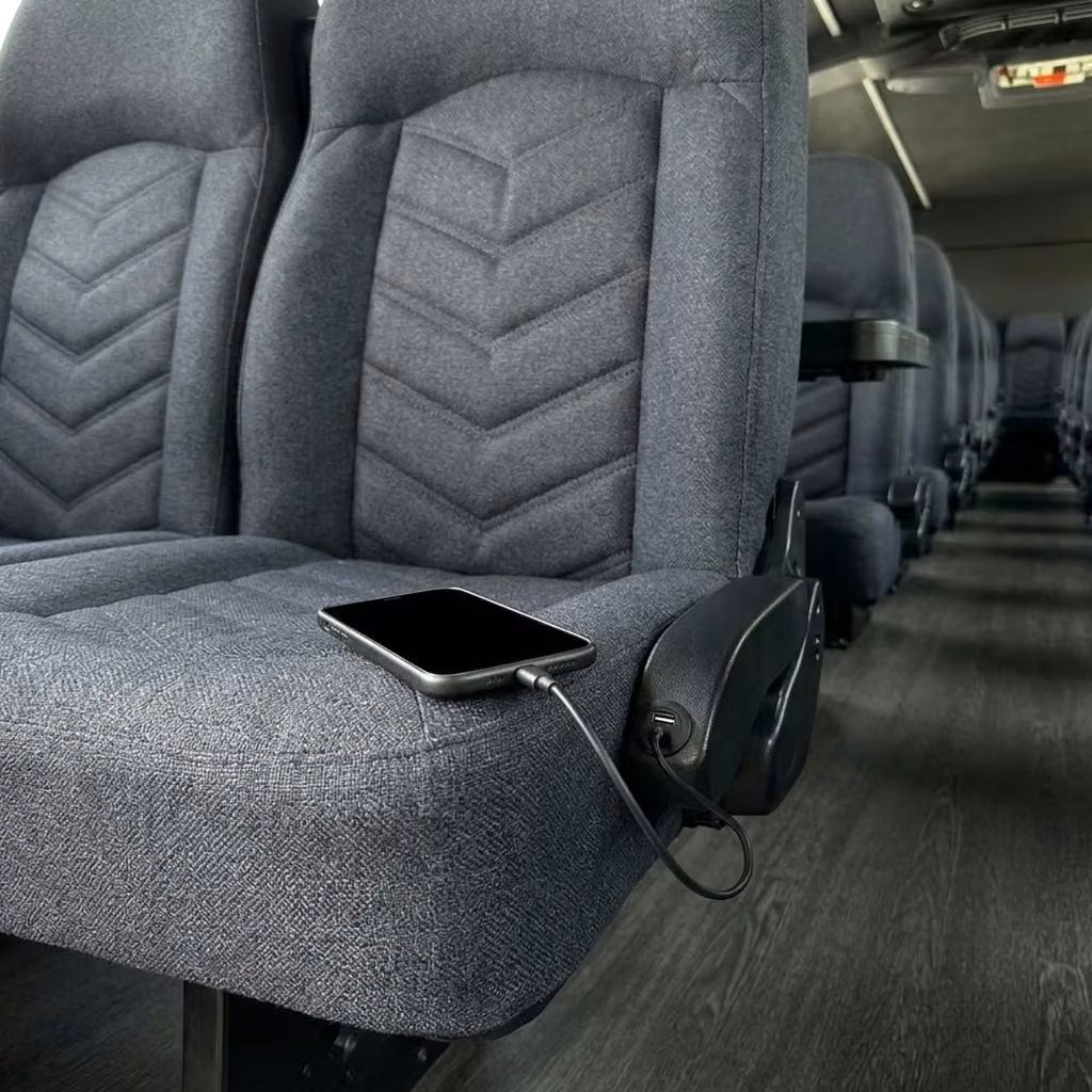 parkland 25 passenger minibus usb charging