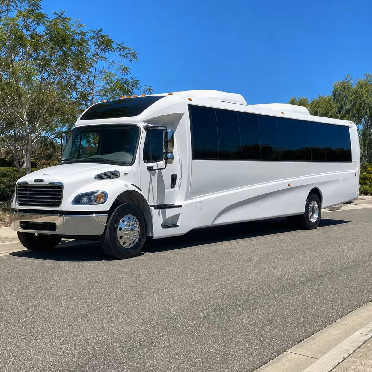 parkland 35 passenger minibus rental
