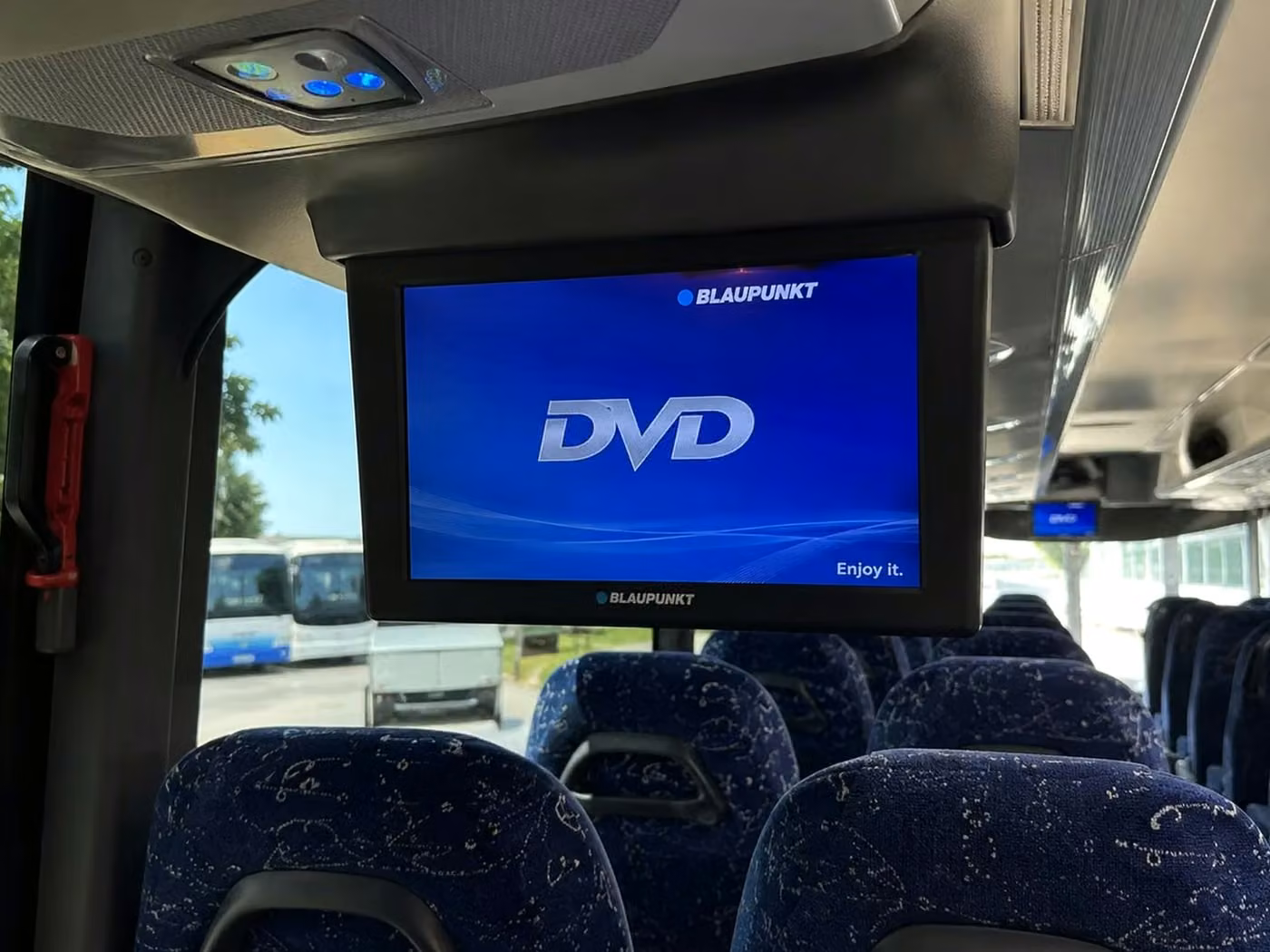 parkland 56 passenger charter bus tvs