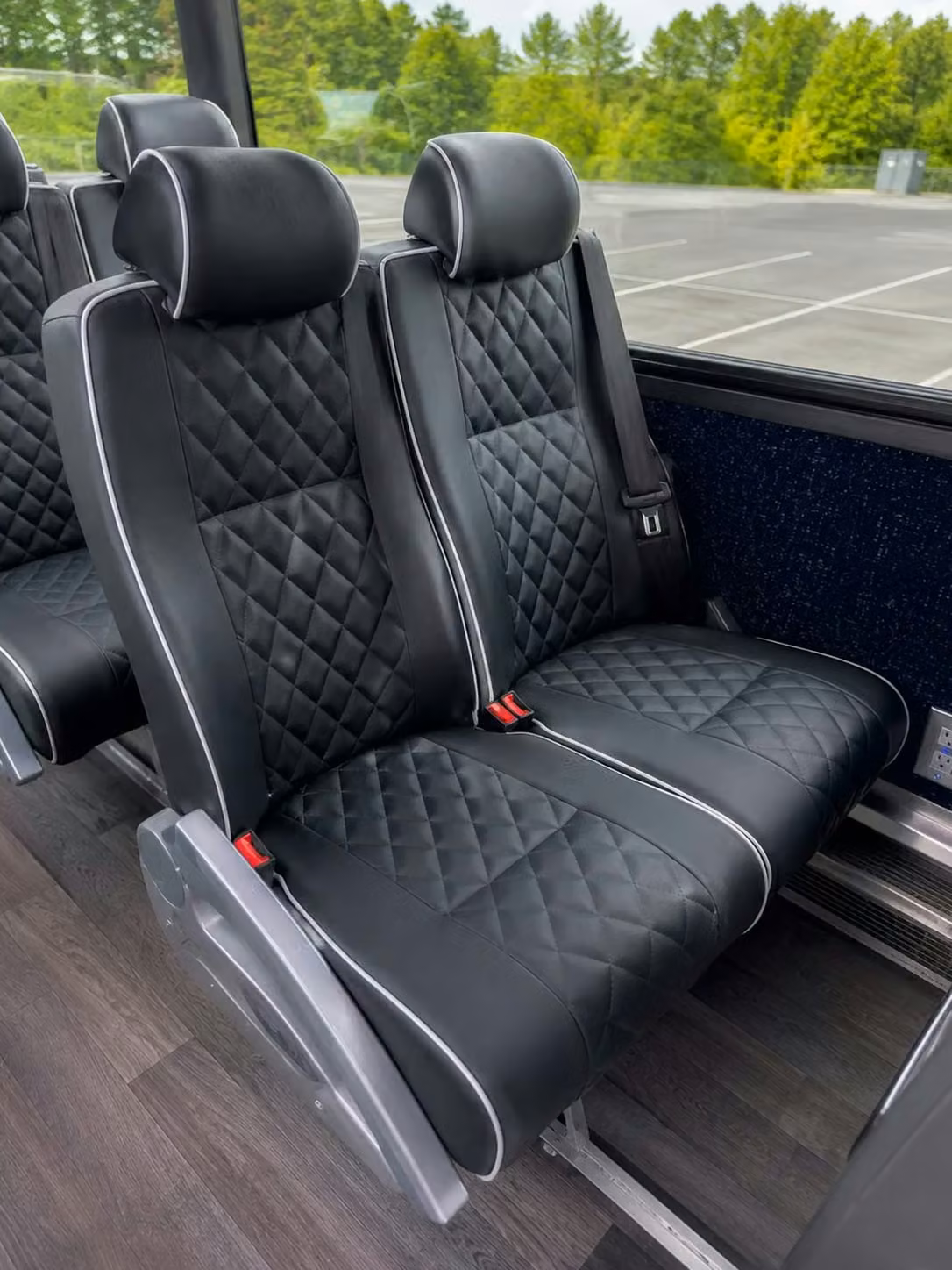 parkland charter bus reclining seats